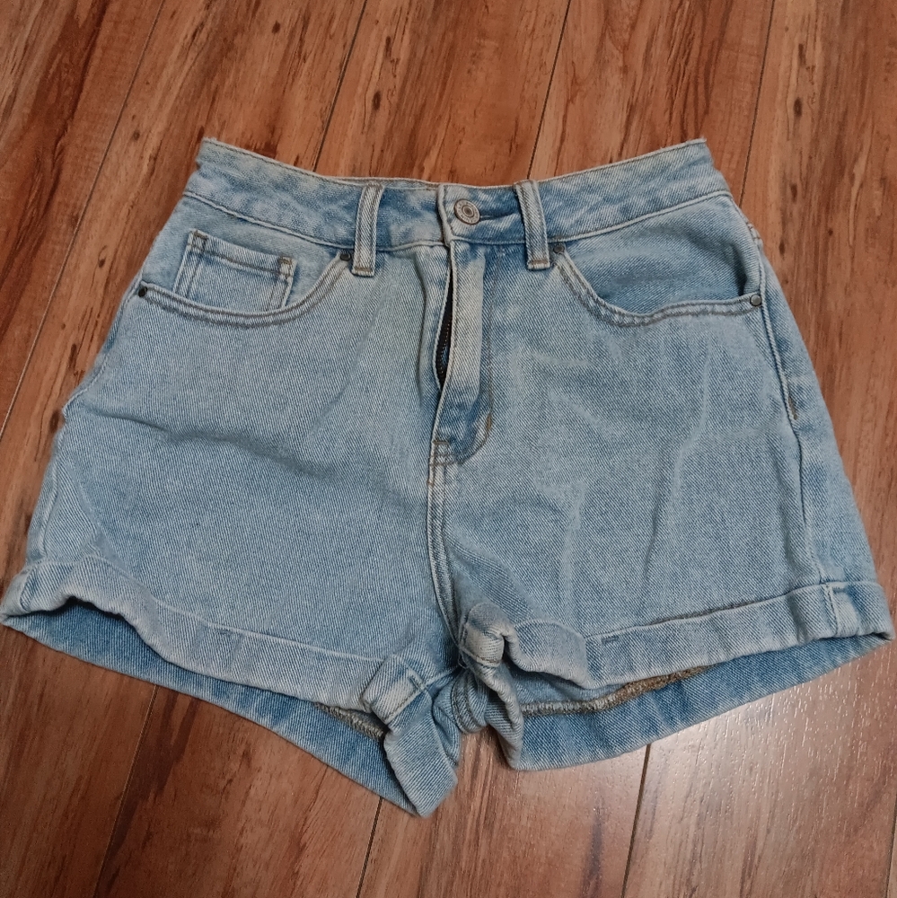 Light wash Jean shorts